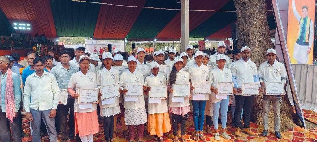 Ambuja Cements honours 51 SEDI trainees for employment achievements in Chhattisgarh